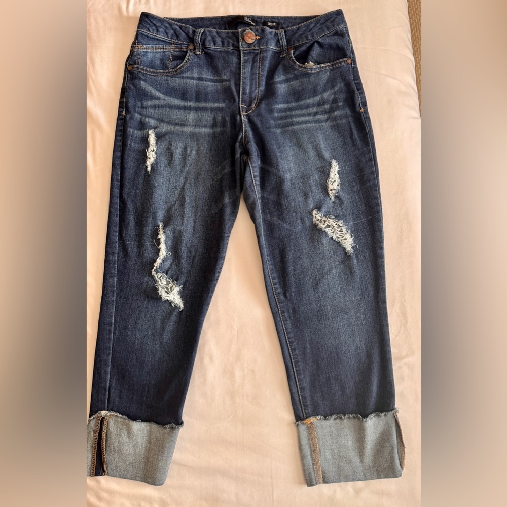 1822 Cuffed Taylor Women’s Jeans Distressed Size 12